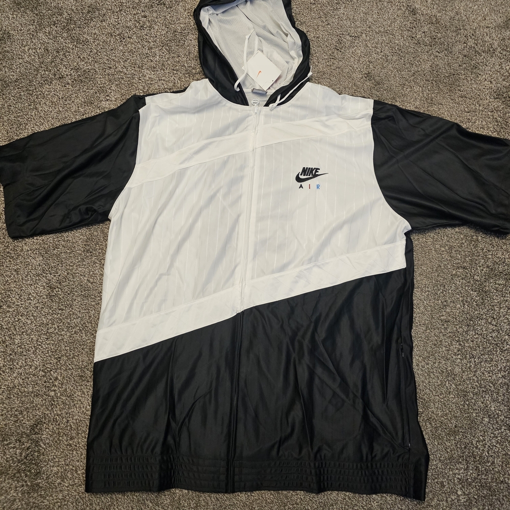 Nike Air Black and White Windbreaker Jacket